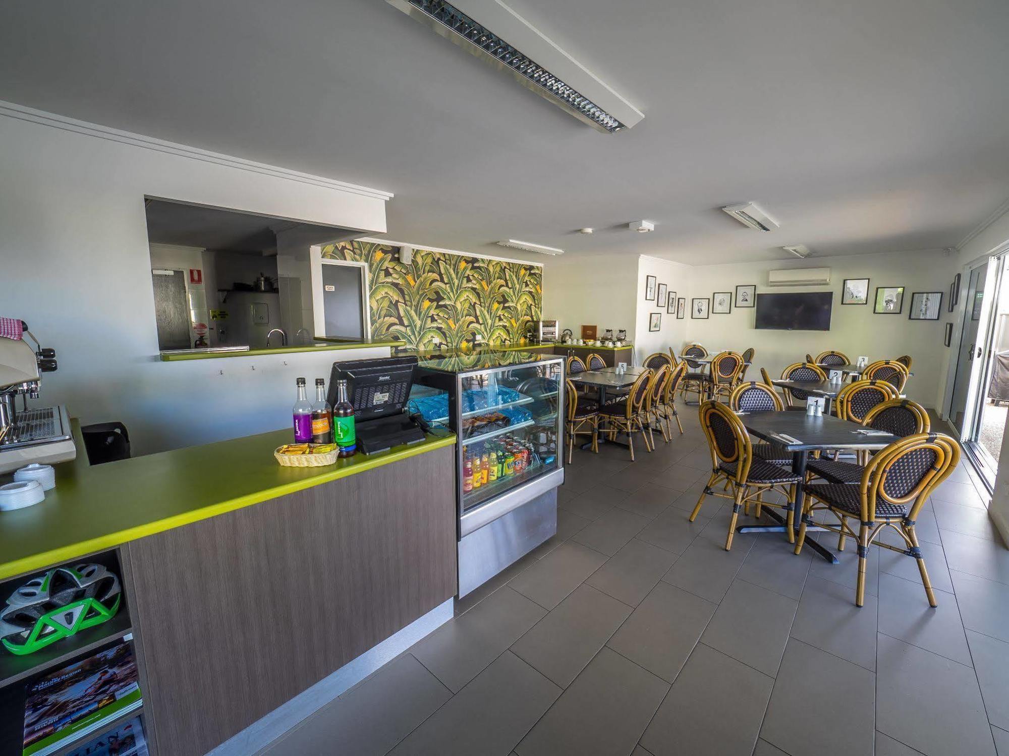 Mackay Oceanside Central Hotel Official Kültér fotó