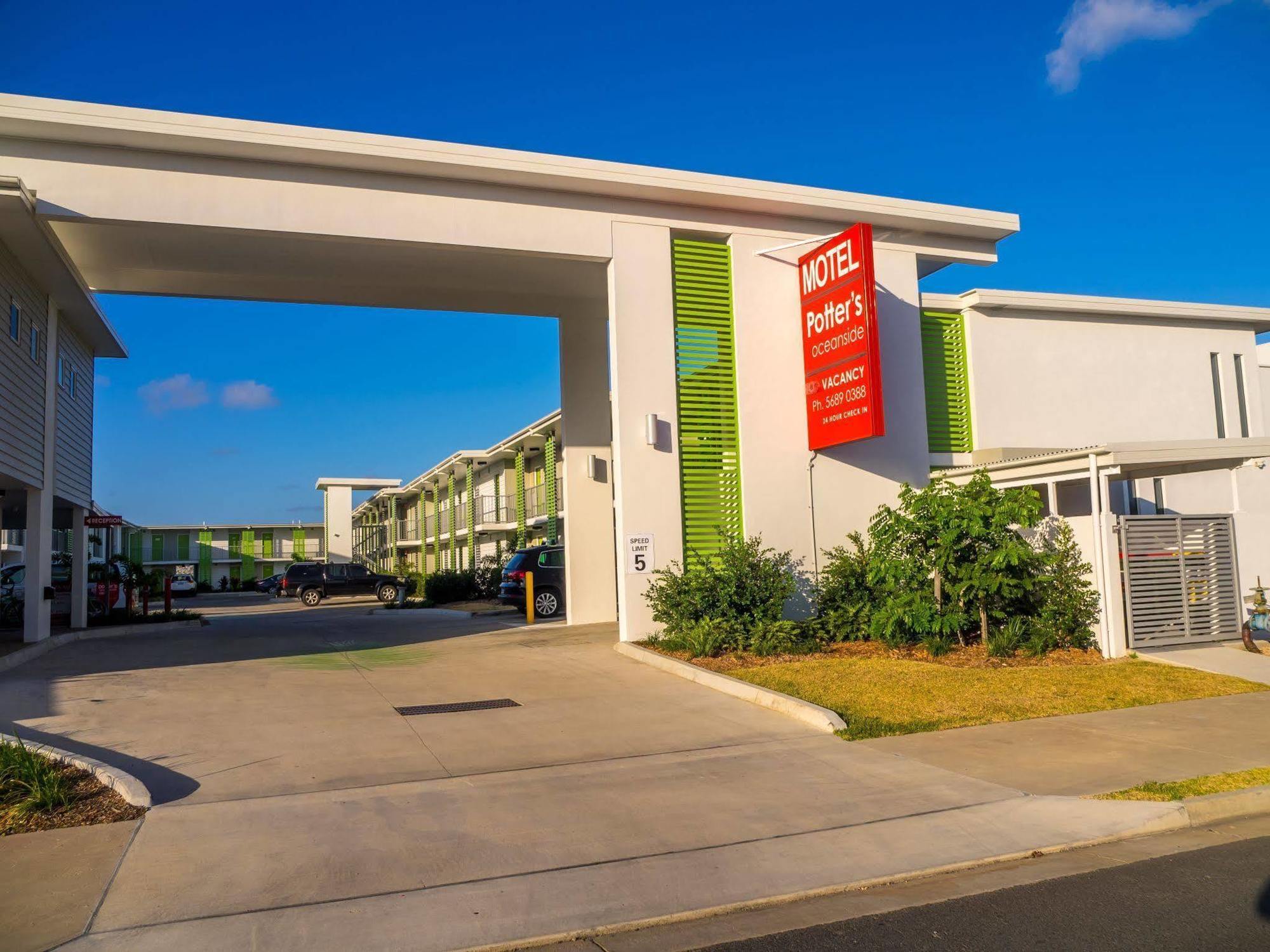 Mackay Oceanside Central Hotel Official Kültér fotó