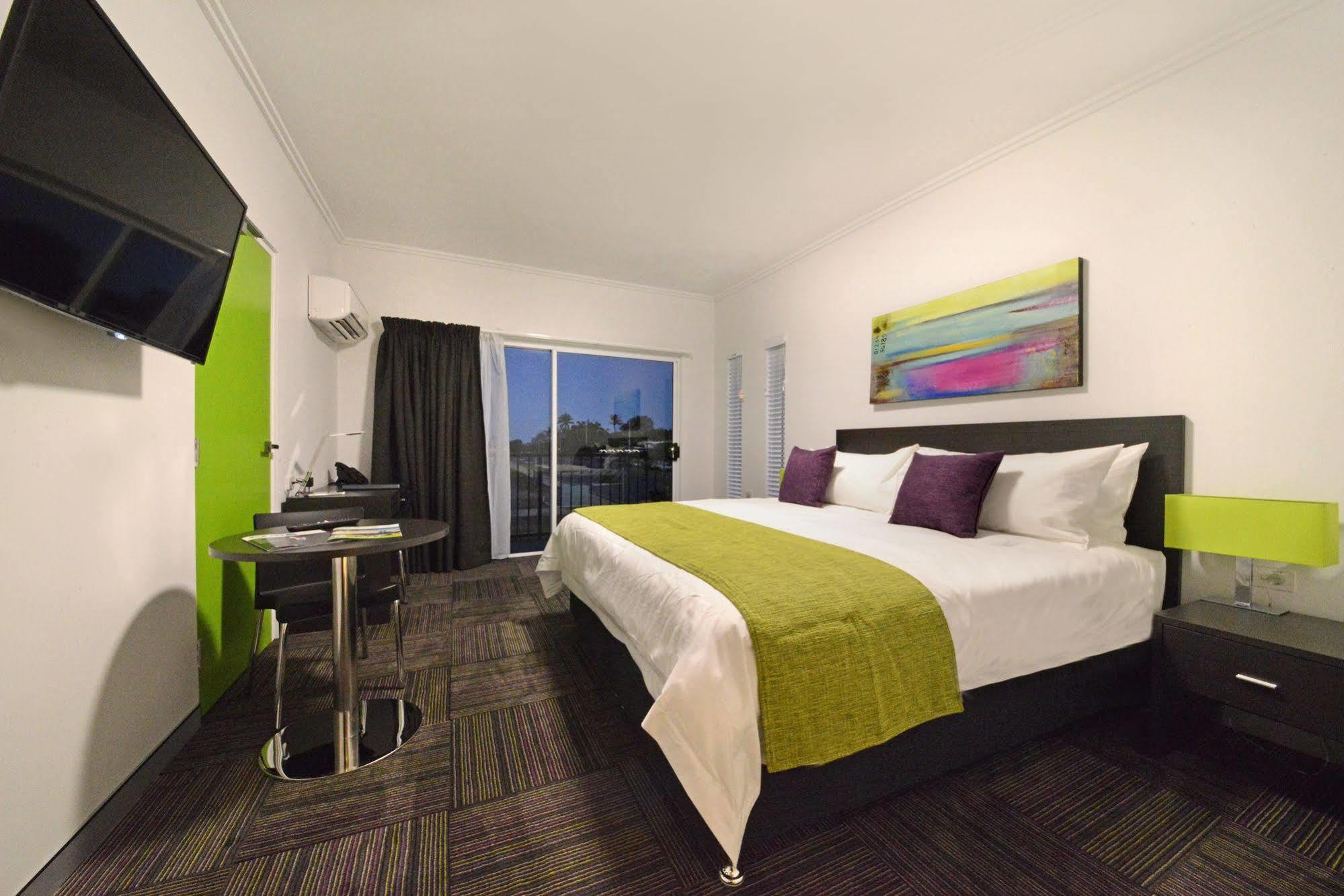 Mackay Oceanside Central Hotel Official Kültér fotó