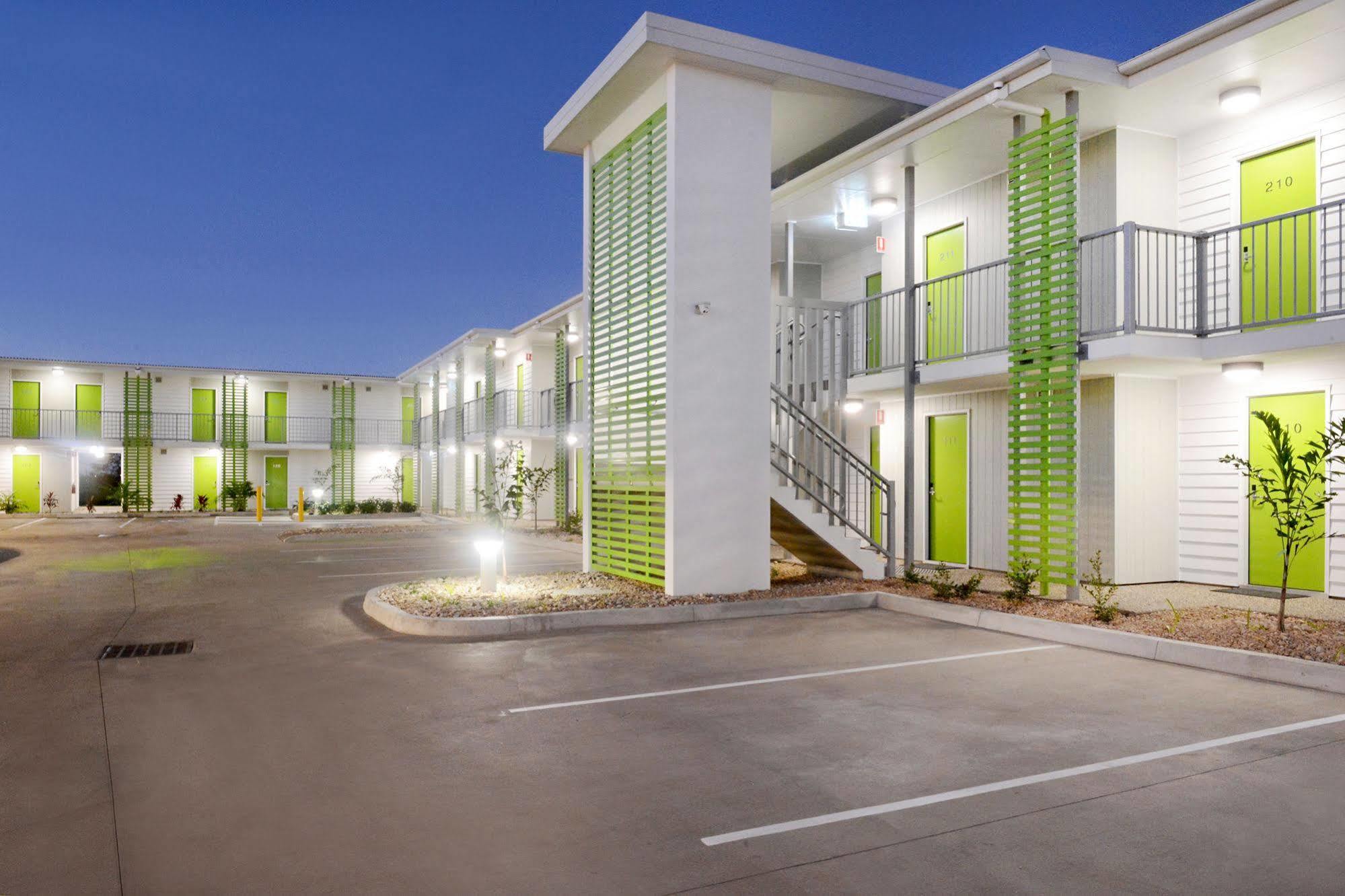 Mackay Oceanside Central Hotel Official Kültér fotó